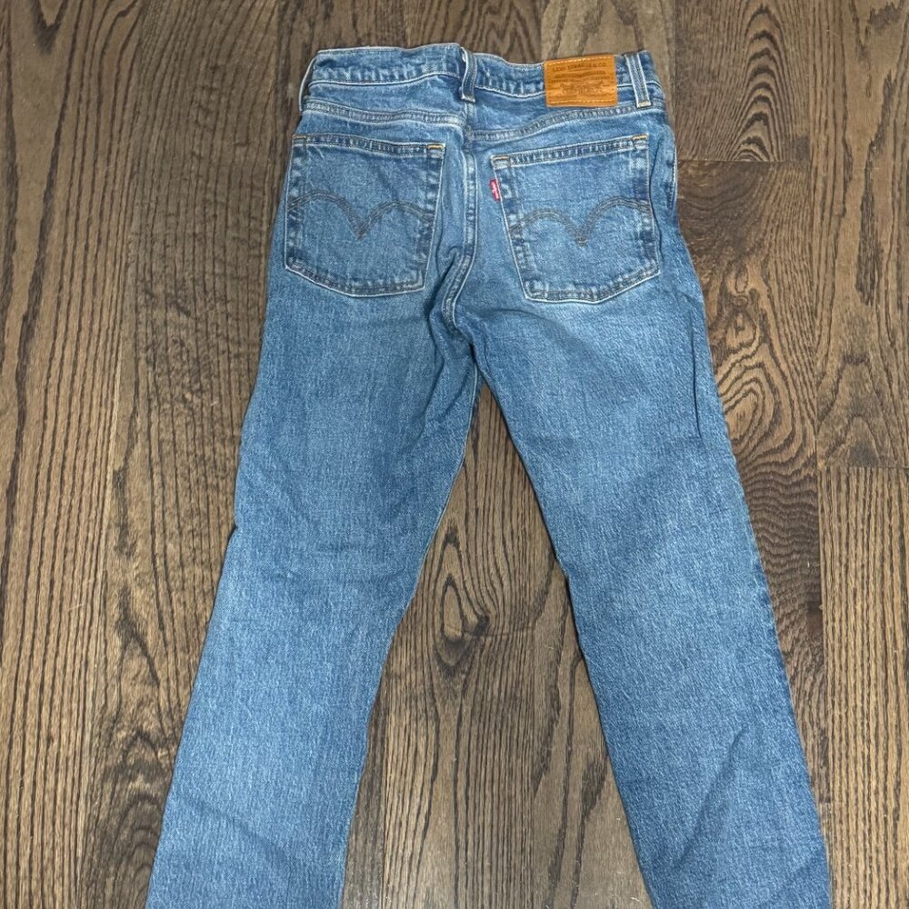 Levi Wedgie Jeans - Size 26
